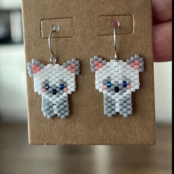 Siamese cat earrings cute cat gift groomer cat sitter seed beaded handwoven - Picture 2 of 4